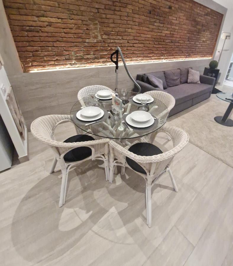 Barcelona,Apartamento Con Terraza Apartment โอสปิตาเล็ต เดอ โยเบรกัต ภายนอก รูปภาพ