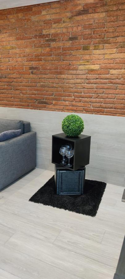 Barcelona,Apartamento Con Terraza Apartment โอสปิตาเล็ต เดอ โยเบรกัต ภายนอก รูปภาพ