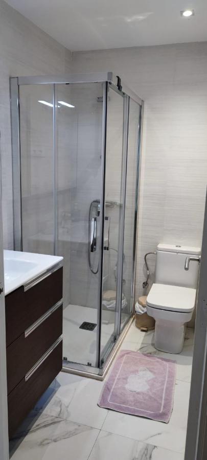 Barcelona,Apartamento Con Terraza Apartment โอสปิตาเล็ต เดอ โยเบรกัต ภายนอก รูปภาพ
